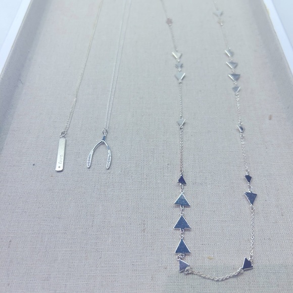 Stella & Dot Necklaces - Picture 1 of 3